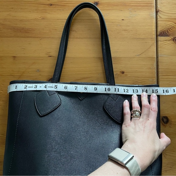 Anne Klein Sophisticated Black Leather Tote Bag with Minimalist Design 12.5"x15" - Picture 10 of 12